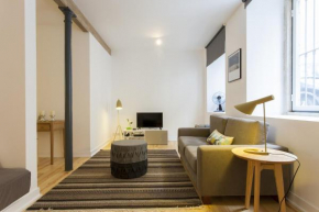  ALTIDO Cosy 1-bed flat with workspace in Santa Catarina, moments from Luís de Camões Sq  Лиссабон